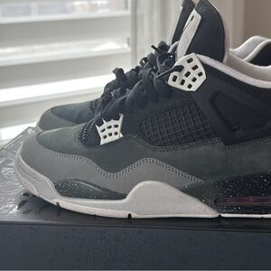 Air Jordan 4, Fear. Men's Dark Gray and Black Retro High-Top Sneakers